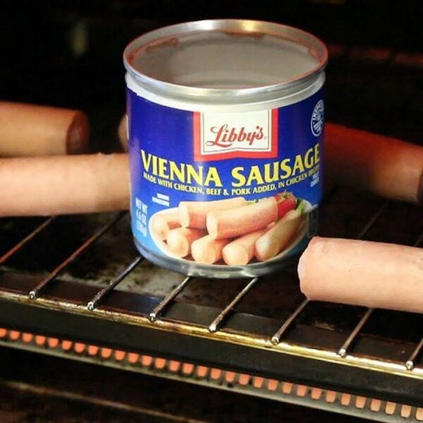 Hộp Xúc Xích Vienna Sausage (130g) Mỹ