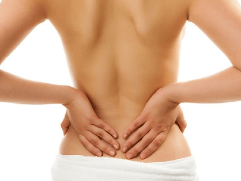 Đau lưng dưới gần mông ở nữ giới là bệnh gì? Có nguy hiểm không?